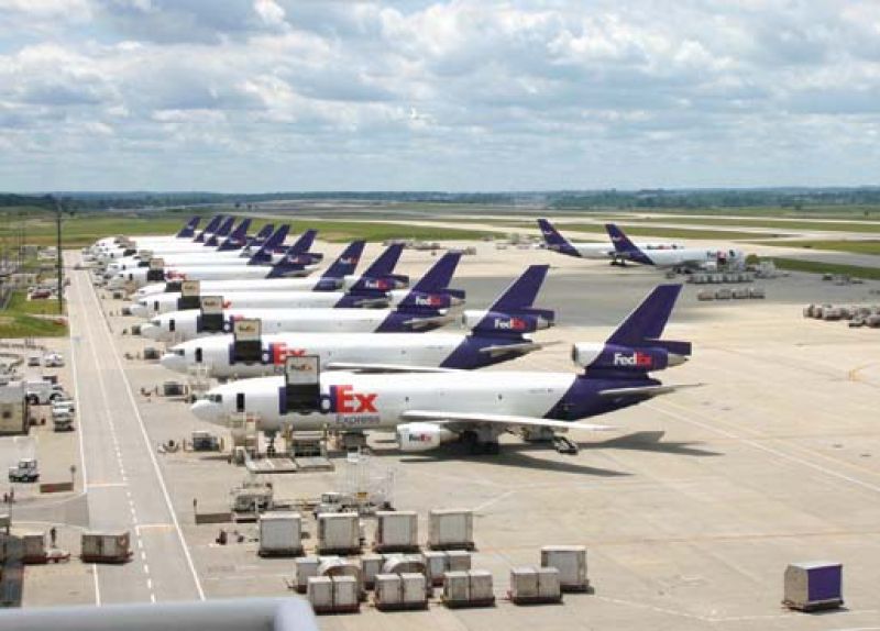 FedEx continua expandiéndose en África