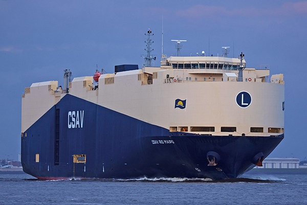 CSAV recibe dos nuevos buques portacontenedores