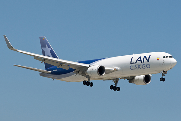 Lan-cargo-avion