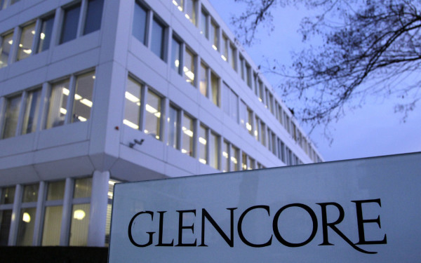 glencore-reduce-deuda