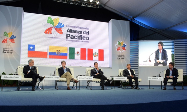 Alianza del Pacifico enfrenta a empresarios y politicos en Costa Rica