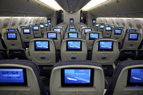 Interior de un avión United