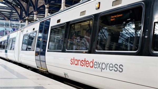 stansted-express-comparte-servicios-booking
