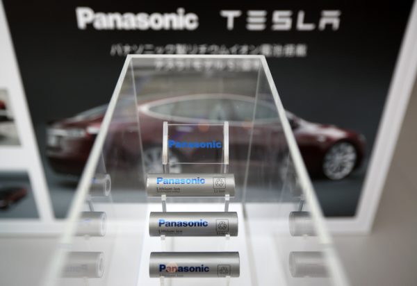 Unión Panasonic Tesla