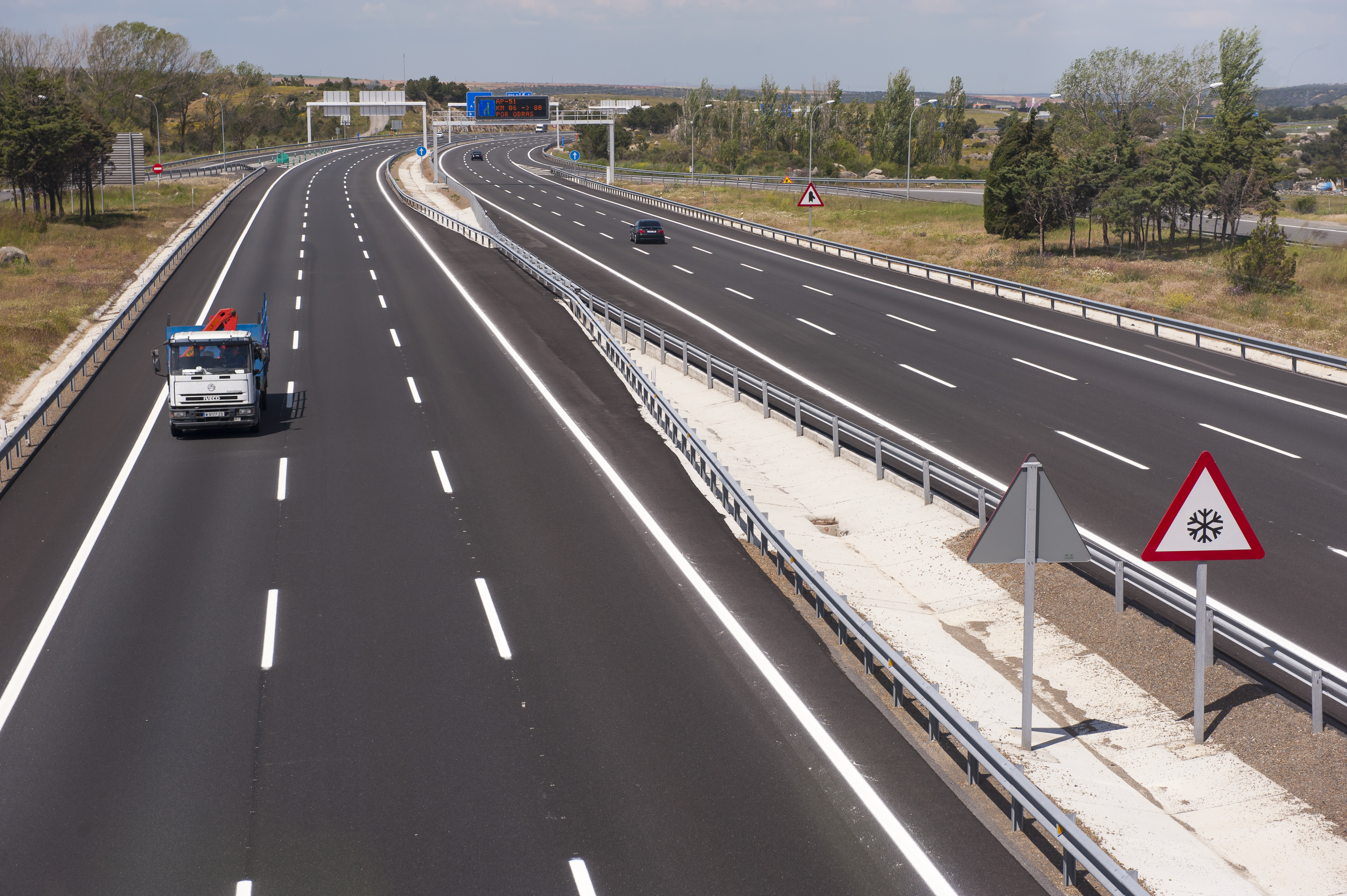 Abertis fortalece su trabajo en seguridad vial y tecnología en sus autopistas