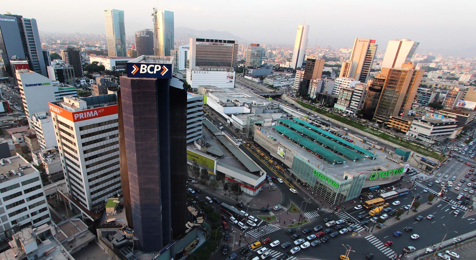 Gobierno de Perú insiste en que se está retomando el camino del crecimiento económico