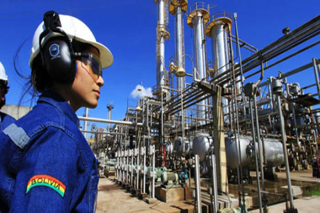Bolivia recupera sus ingresos por hidrocarburos tras años de caídas