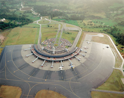 Avanzan proyecto de la primera zona única de inspección de carga en el Aeropuerto de Rionegro (Colombia)