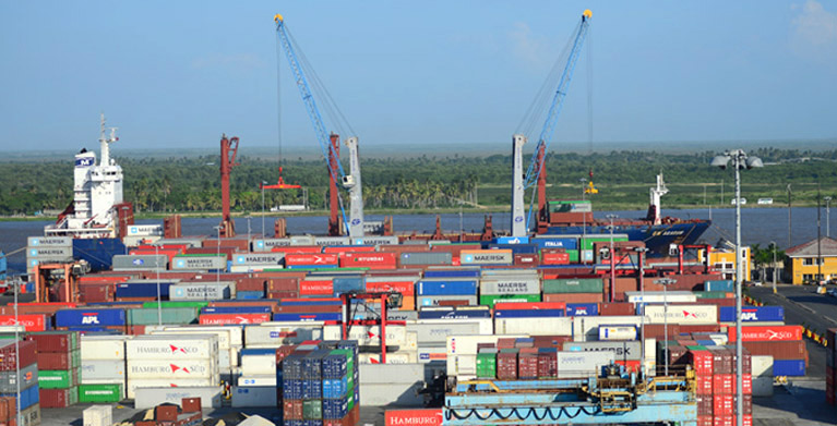 Colombia supervisa inversiones en más de 40 puertos en el Caribe