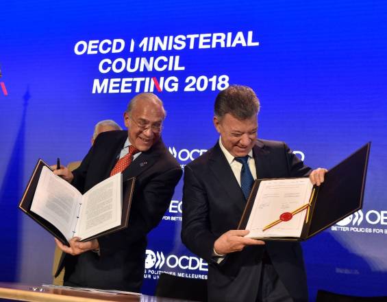 Colombia se convierte oficialmente en el miembro 37 de la OCDE