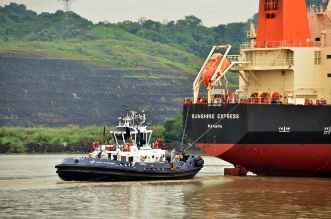 Administración del Canal de Panamá mantiene abierta la convocatoria para capitán de remolcador en el Canal
