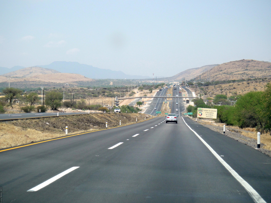 México realiza grandes obras en carreteras para impulsar mejoras en el transporte y la competitividad