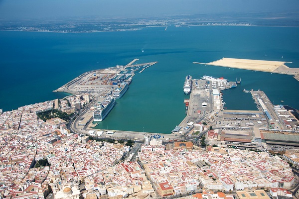 Autoridad Portuaria de Cádiz impulsa su competitividad con inversiones estratégicas