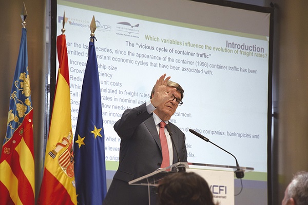 Valenciaport establecerá los fletes con el nuevo índice VCFI en el Mediterráneo
