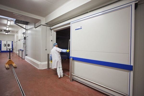 Industria del almacenamiento frigorífico firma acuerdo para mejorar condiciones de los trabajadores