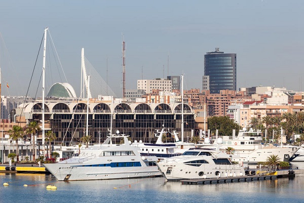 Puerto de Valencia analiza la ubicación de nuevas delegaciones