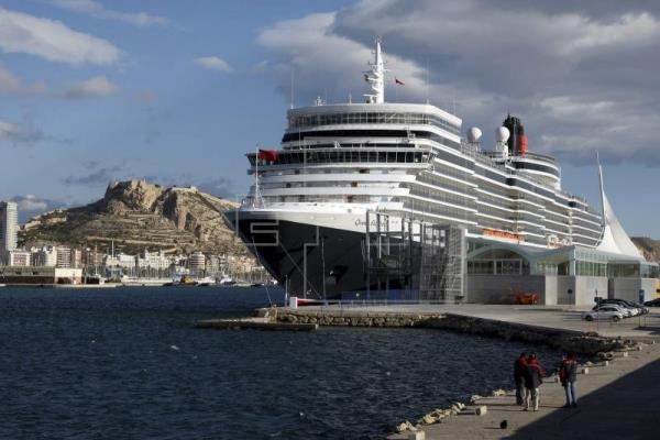 Puertos españoles reciben más de cuatro millones de cruceristas en primer semestre