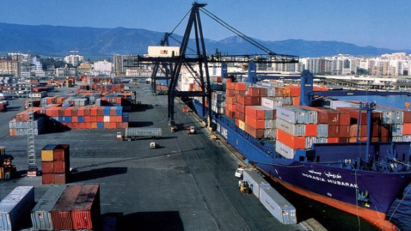 Tráfico portuario de mercancías español retrocede un 5,44% en septiembre