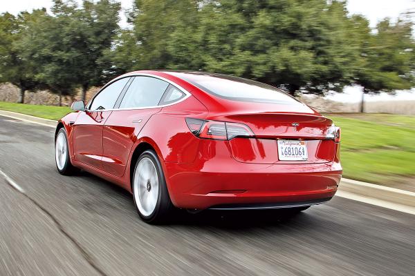 Tesla Model 3 probar España