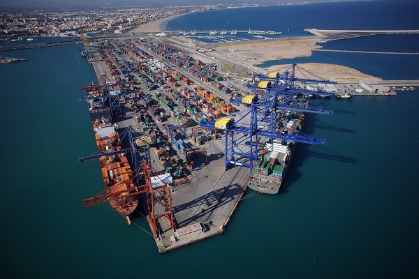 Puerto de Valencia estudiará el impacto de la ampliación norte del recinto