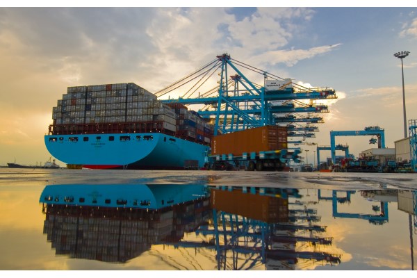 Puerto de Algeciras manipula más de 10 millones de toneladas en mayo