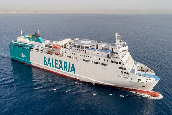 Baleària estrena su tercer buque con Gas Natural Licuado