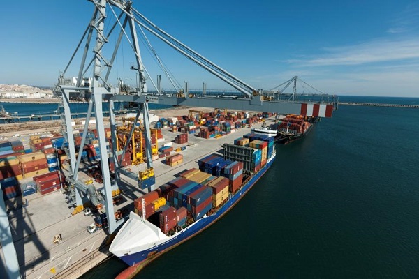 Puerto de Tarragona aumenta un 6,5% el movimiento de graneles líquidos en agosto