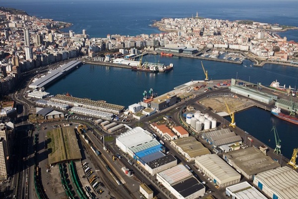 Puerto de La Coruña simplifica la liquidez a proveedores