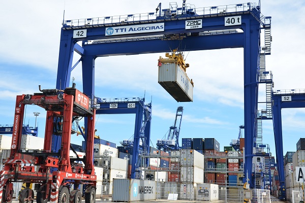 El puerto de Algeciras disminuye un 4,8% el tráfico de mercancías hasta mayo