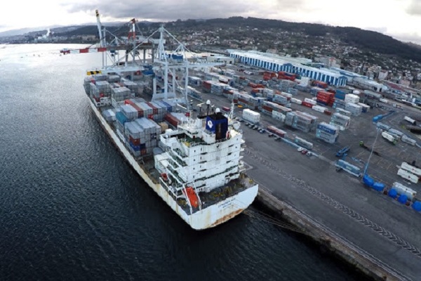 Puerto La Coruña aumenta casi un 26% el tráfico de mercancías en abril