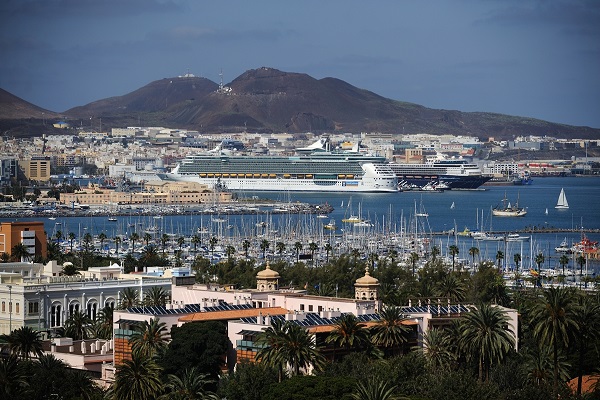 El puerto de Las Palmas arreglará los deterioros viales de sus accesos