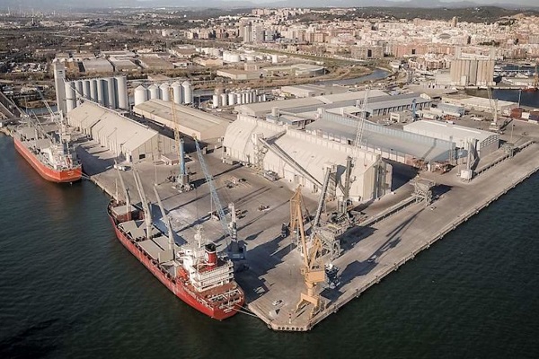 El puerto de Tarragona avanza en la reforma de sus instalaciones frigoríficas