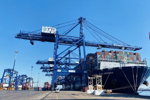 Más de 100 megabuques han pasado por el puerto de Algeciras este año