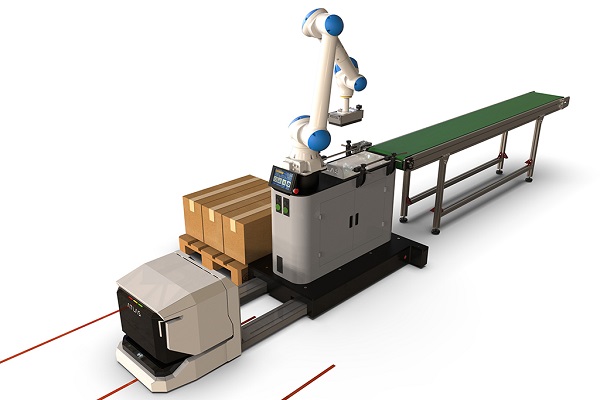 Un robot paletizador es capaz de desplazarse de forma autónoma con un AGV