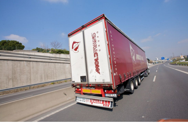imagen de un camion de moldtrans