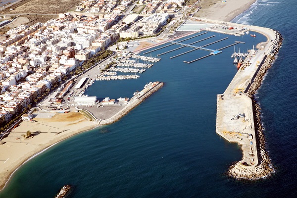 El Puerto de Garrucha podría ampliar sus instalaciones para cubrir la demanda
