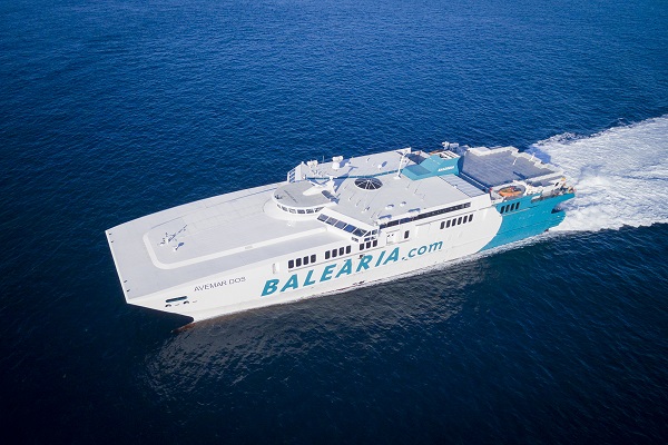 Baleària sustituirá los motores de su buque Avemar Dos