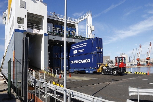 El Puerto de Santander contará con un aparcamiento para semirremolques en Maliaño