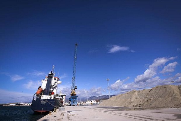 El Puerto de Motril incrementa un 96% las escalas de buques hasta julio