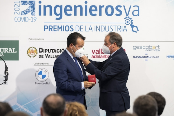 El Presidente de IVECO España recibe el galardón de Honor en los IV Premios de la Industria de Valladolid