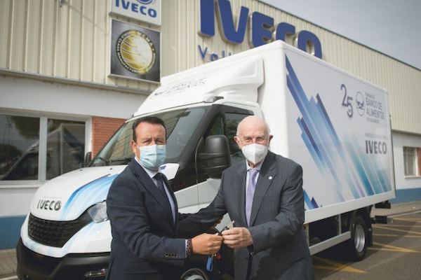 Iveco España dona un vehículo ligero Daily al Banco de Alimentos de Valladolid  