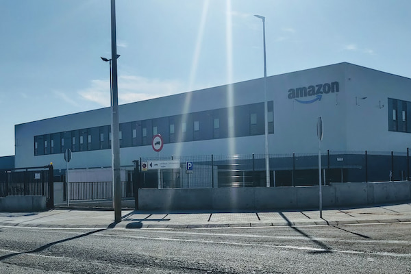 Empieza a operar la nueva estación logística de Amazon en Tarragona