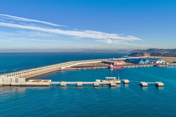 Langosteira podría convertirse en el primer puerto de España neutro en emisiones