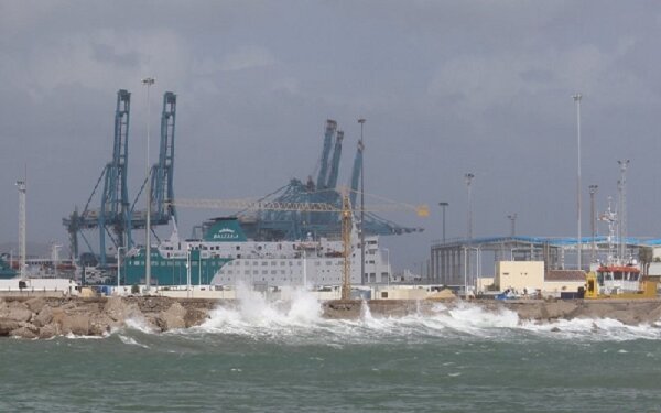 Las rutas entre el Estrecho, Ceuta y Tánger sufren cancelaciones debido al temporal