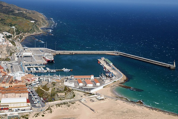 El Puerto de Tarifa comienza la instalación del suministro eléctrico a buques