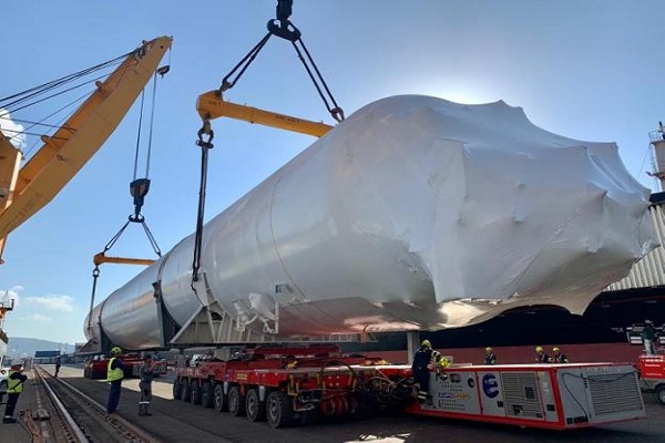 Idesa y Kaleido gestionan una carga de 320 toneladas en el Puerto de Avilés