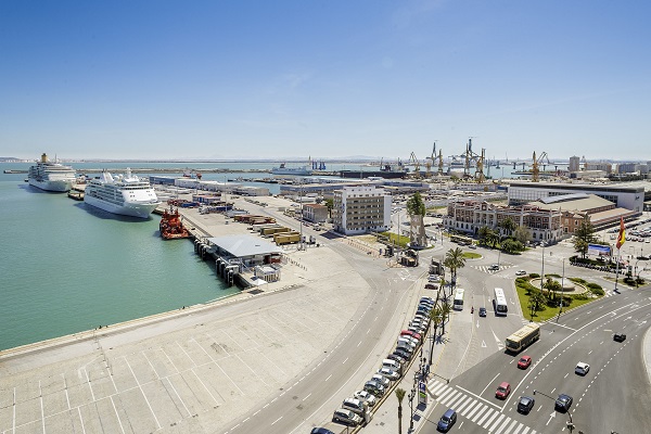 El Puerto de Cádiz analiza las ofertas para reorganizar la Estación Marítima