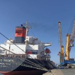 El Puerto de Huelva realiza su primer cargamento de harina ecológica