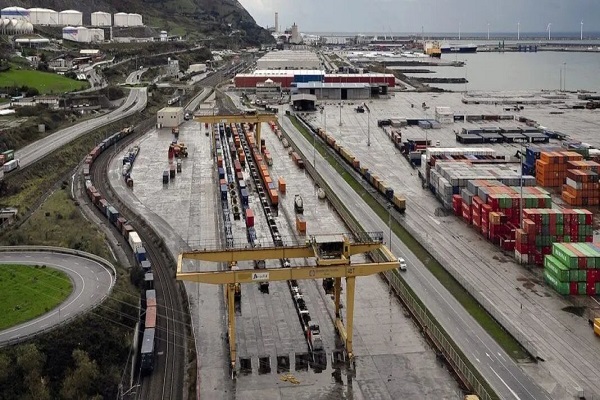 El Puerto de Bilbao otorga operaciones ferroviarias en terminal de transporte de mercancías