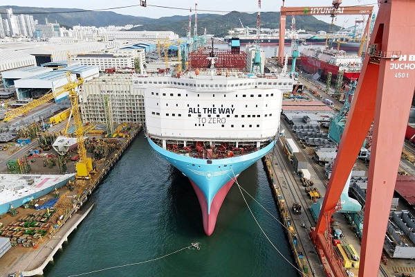 Maersk pondrá en funcionamiento su mayor portacontenedores de metanol en febrero